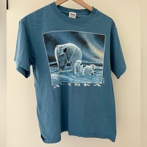 Vintage looking Graphic Tee with Polar Bear